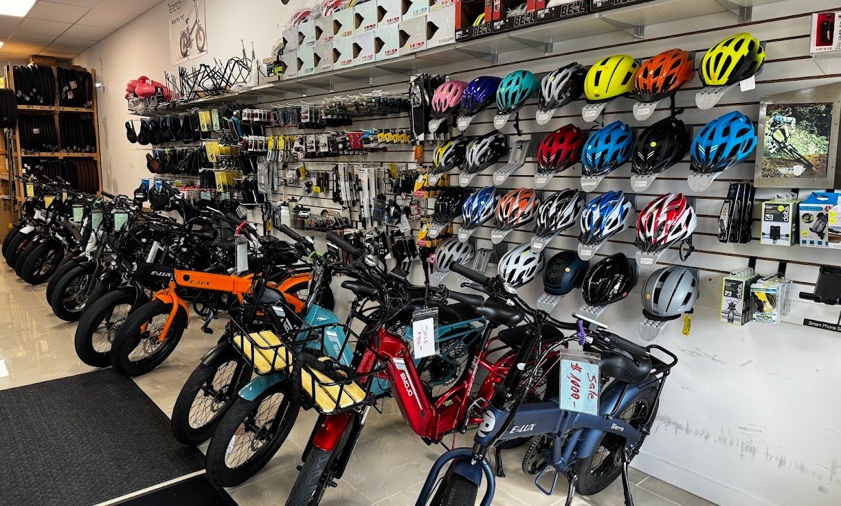 Delray Beach e-bike showroom before commercial liquidation