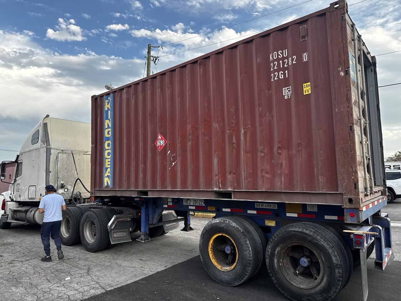 Recurring freight liquidation inventory staged for disposition